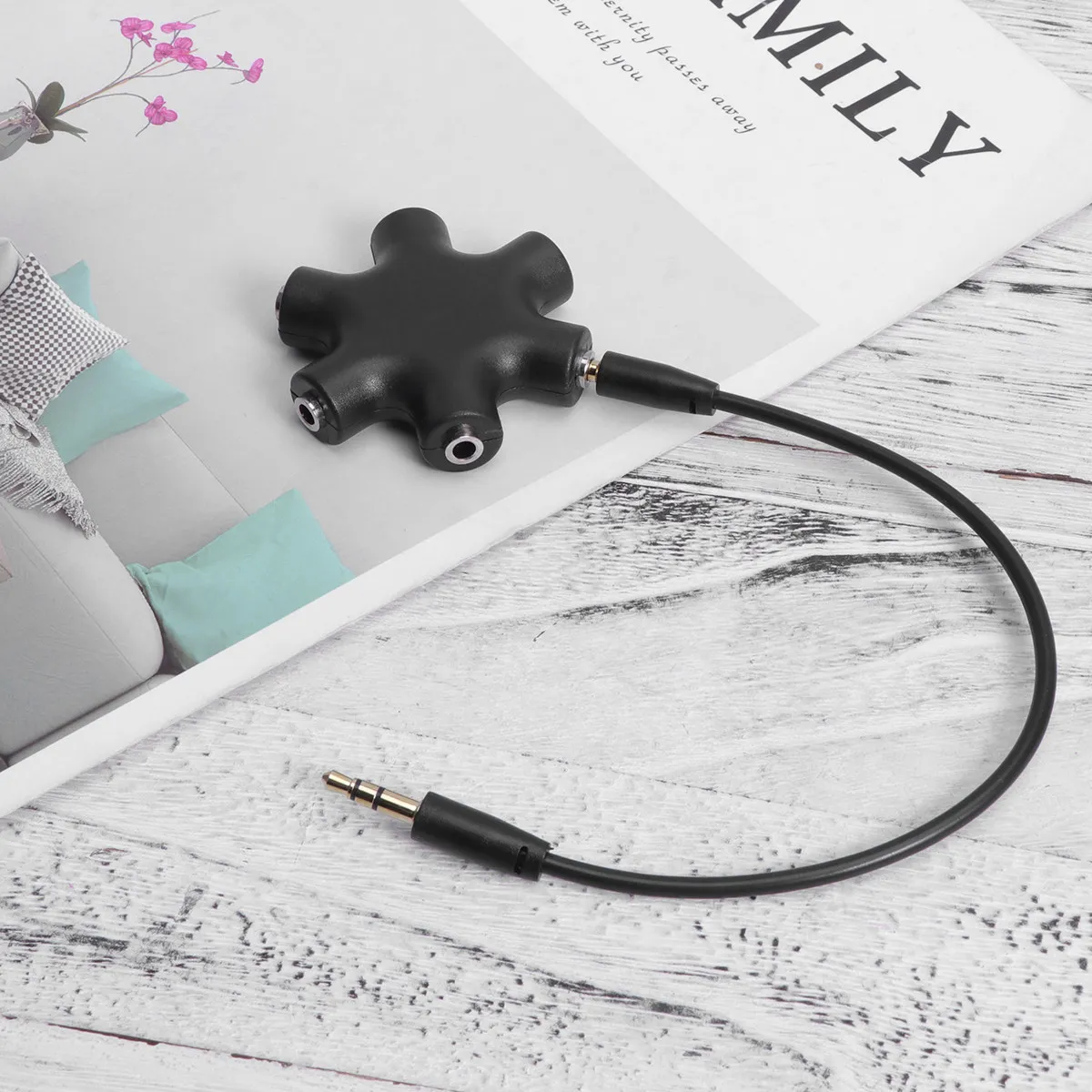 5 Way Earphone Splitter Unique Hexangular Headphone Jack Adapter for Phone Music Player Pc Audio Connector Sharing Device
