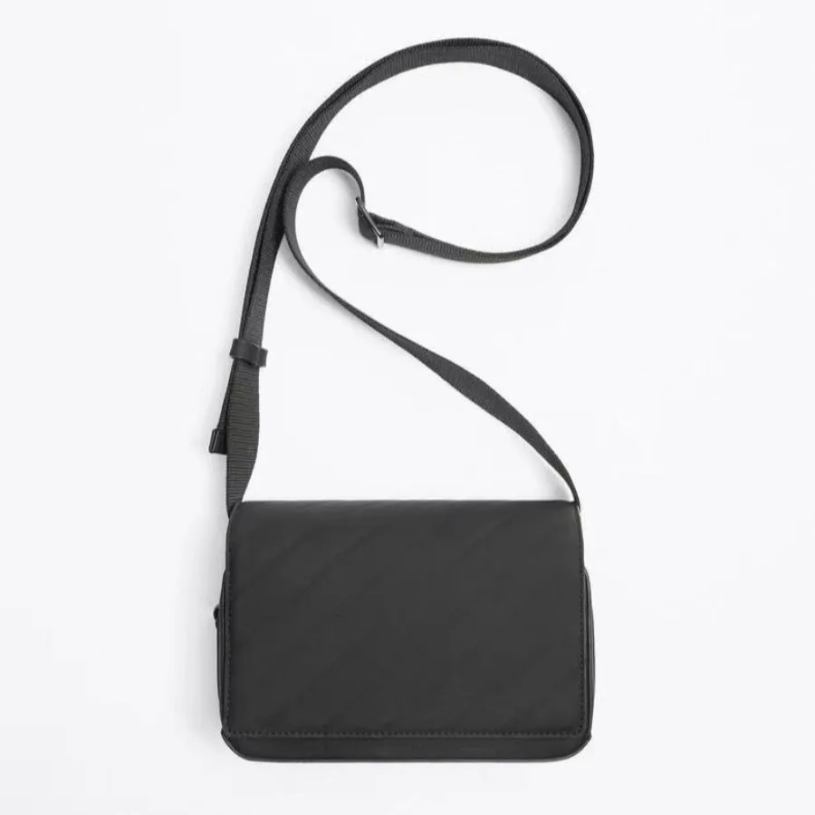 

【New Arrival】Minimalist Nylon Crossbody Bag, Unisex Flap Messenger Purse with Adjustable Strap, Casual Everyday Sling, Gray