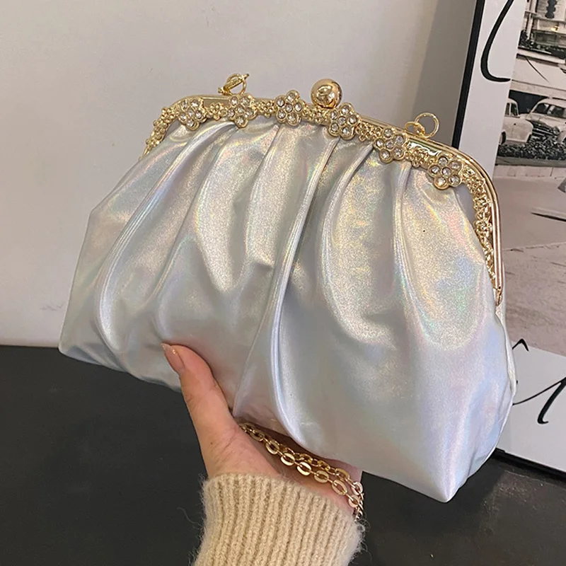 2023 Luxury Women Glitter Crystal Crossbody Bags Silver Green Clip Shell Chic Handbags Female Chain Shoulder Bags Party Clutch