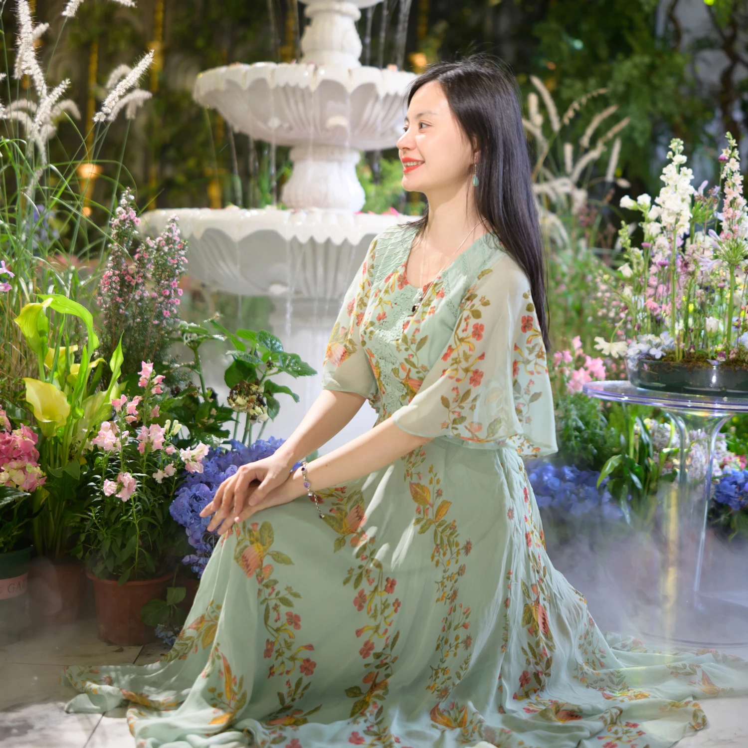 

Женский корсет-бандаж Mysterious Miss Crystal Brand Anti-Aging Waist-Cinching Fairy Dr Summer 2023 из других материалов