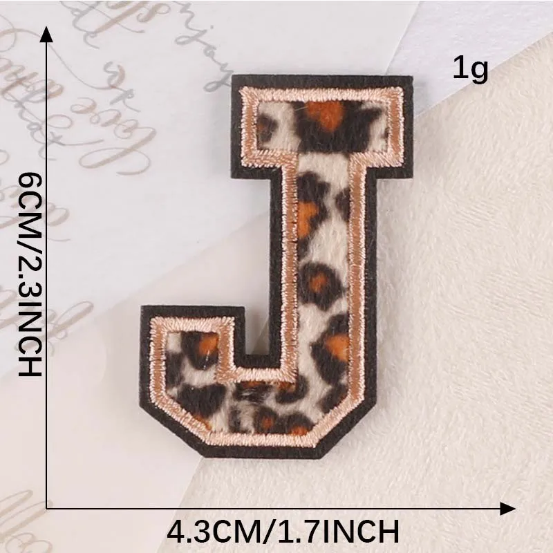 A~Z Englische Alphabet-Buchstaben-Abzeichen-Aufnäher, Leopardenmuster, Applikation, Stickerei, Aufkleber zum Aufbügeln für Kleidung, DIY-Namenskleidungsstück