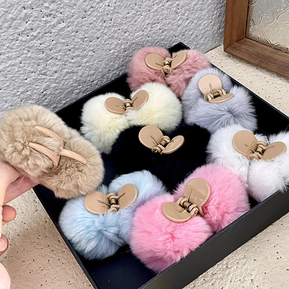 

Fluffy Faux Fur Small Hair Claw Double Sided Fur Ball Hair Clip Hair Accessories Furry Plush Shark Clip Soft Warm Cute Hairpins