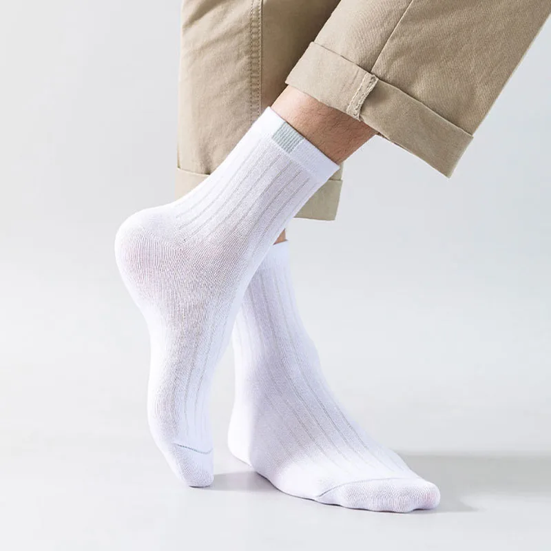 Calcetines de tubo medio para hombre, medias transpirables y cómodas, informales, color blanco, para primavera y otoño, 10 unidades = 5 par/lote