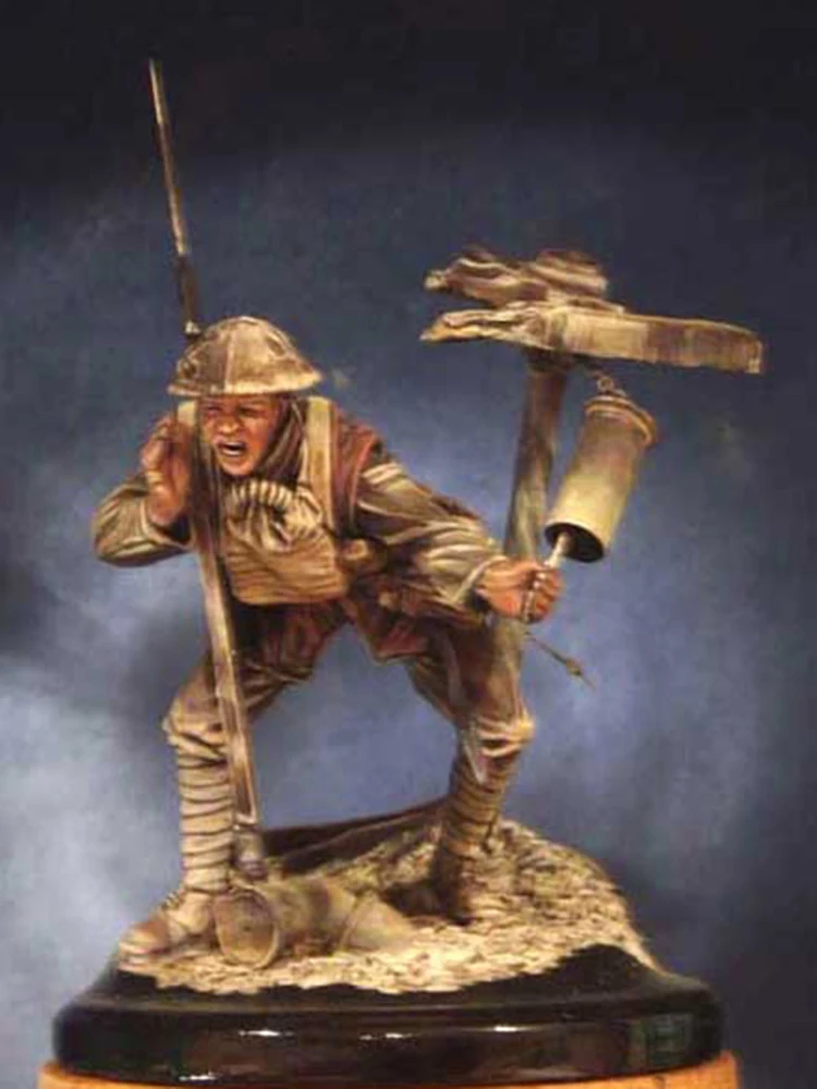 Unassambled 1/18 ancient man with base    Resin figure miniature model kits Unpainted