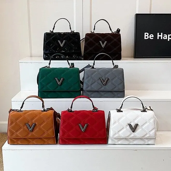 

Elegant Leather Classic Designer Paris Fashion Large Capacity Diaper Bag For Women Best Superstar Show Tote