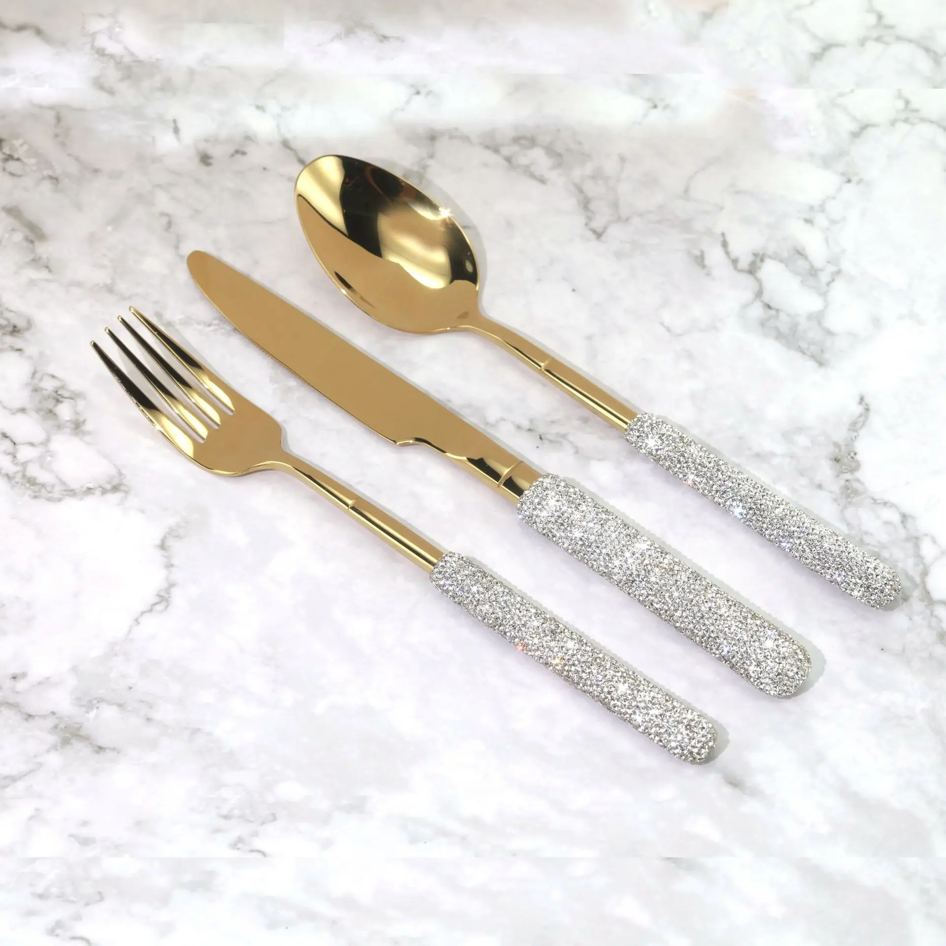

Luxury Stainless Steel Western Tableware Set with Diamonds, Gold Knives, Forks, Spoons, Steak, Three Piece Set Gift