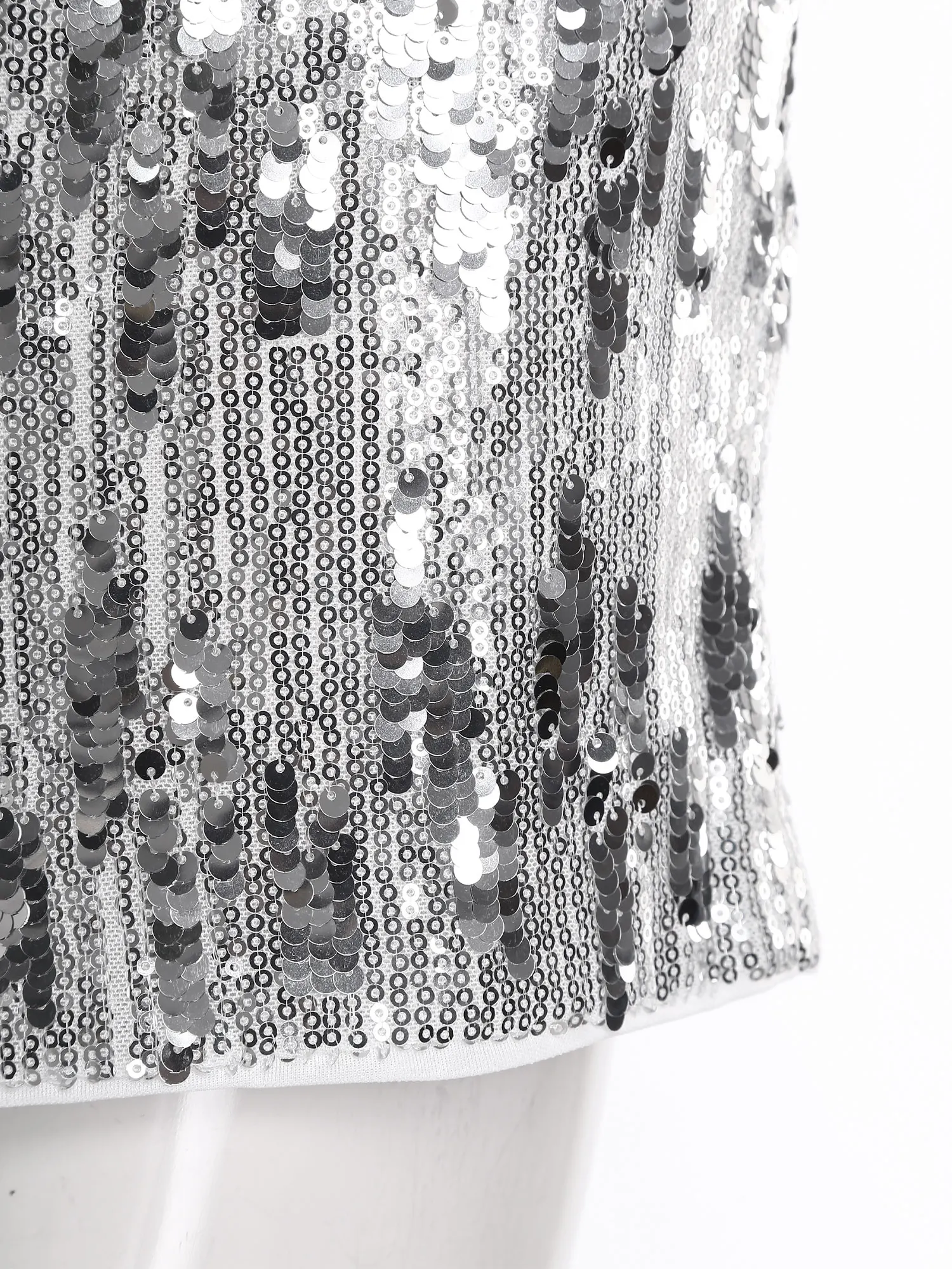 กางเกงขาสั้นผู้หญิงประดับเลื่อมวิบวับ มีซิปด้านข้าง ยืดหยุ่น กระชับสะโพก ทรงชีคกี้ เหมาะสำหรับงานเรฟ แดนซ์ และการแสดงบนเวที