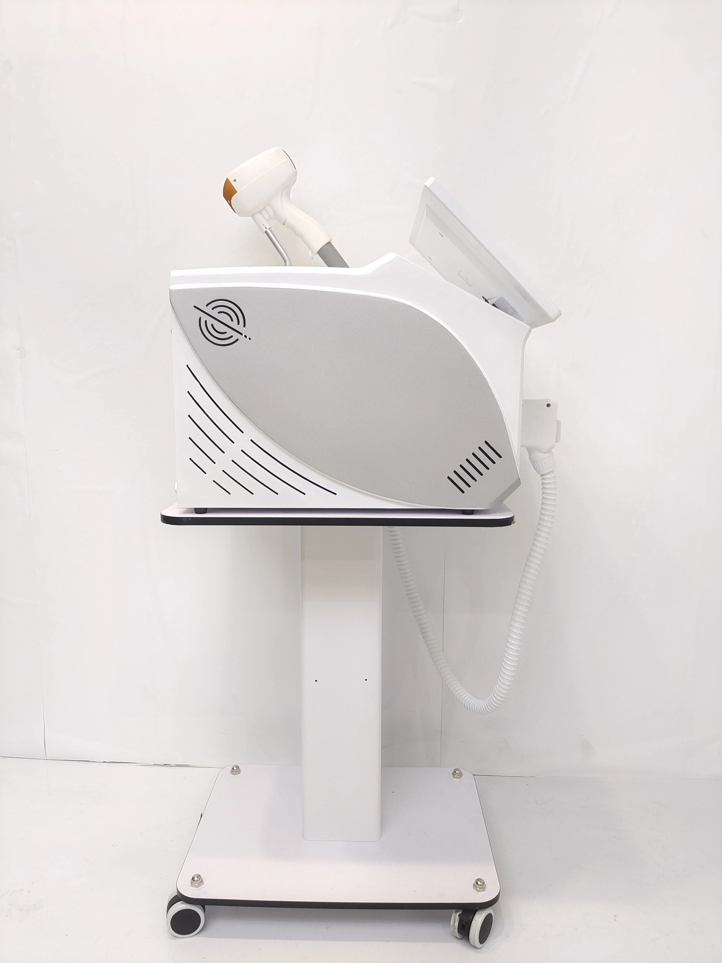 Портативный ледяной титановый диодный лазер, безболезненное устройство для удаления волос, 4 волны, 808 нм, 755 нм, 940 нм, 1064 нм, модель Александра 2025