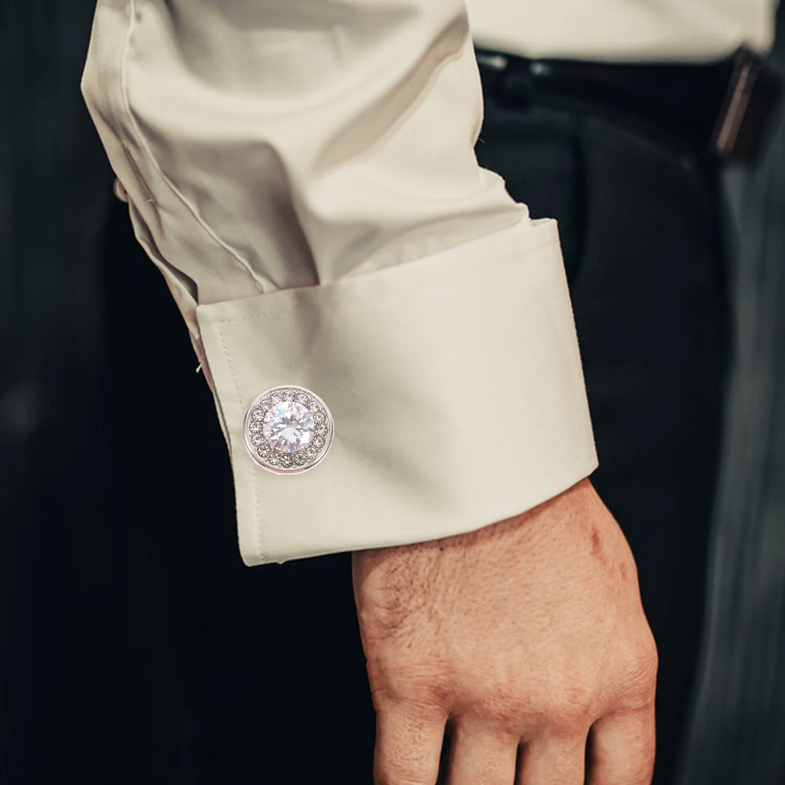 

1Pair Zircon Cufflinks Round Alloy Chrome Plated Silver Exquisite Beautiful Men Women All Ages Gift Zircon Cufflinks