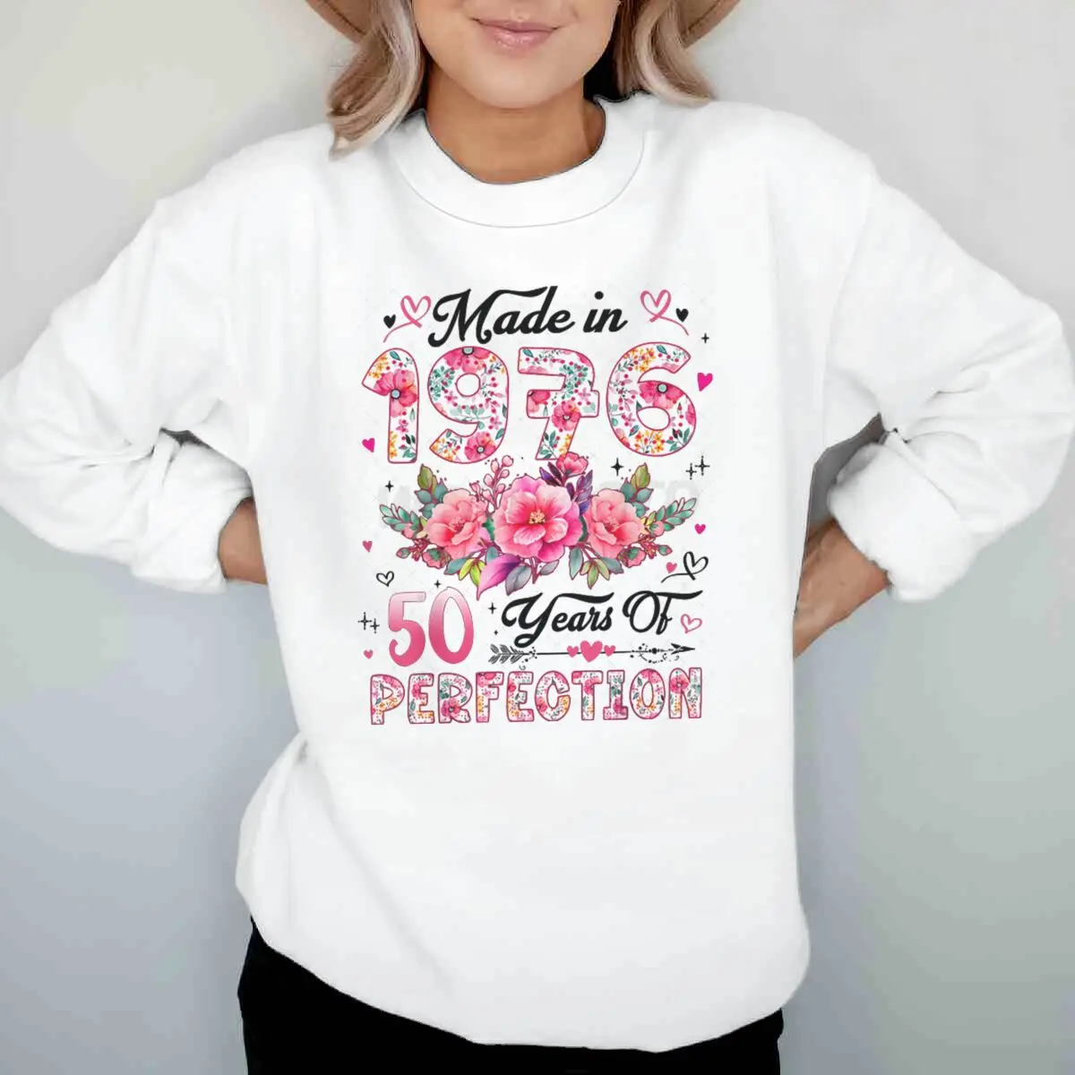 

Made in 1976 Floral 50 Year Old Clothing Women 50th Birthday Gifts Women's Sweatshirts 1976 Floral Harajuku Fashion Sweater