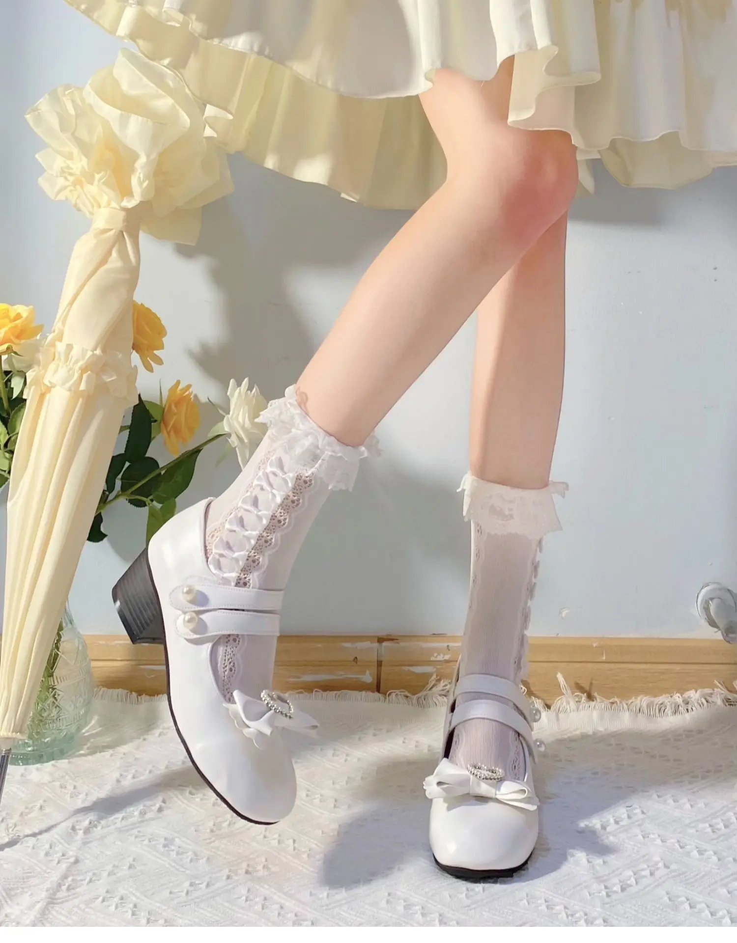 Original Designer Lolita Mesh Lace Mid Length Socks Girly Autumn Harajuku Sweet Cute JK Fashion Bow White Socks Women Calf Socks