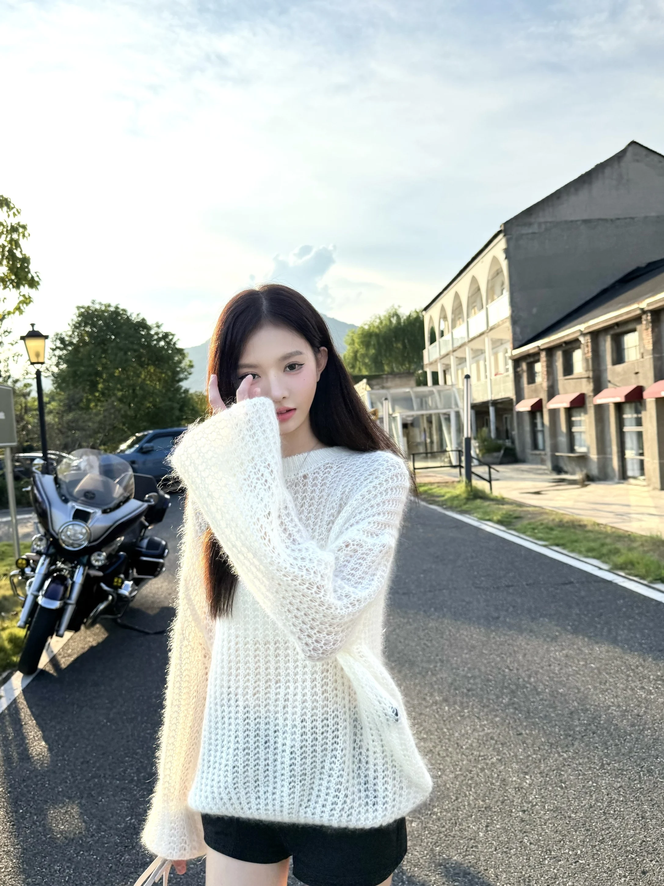 

Nemowu Ice And Snow Love Loose round Ne Camere Thi Yarn Hollow out Gentle Personali Overhead Sweater Women's Faion