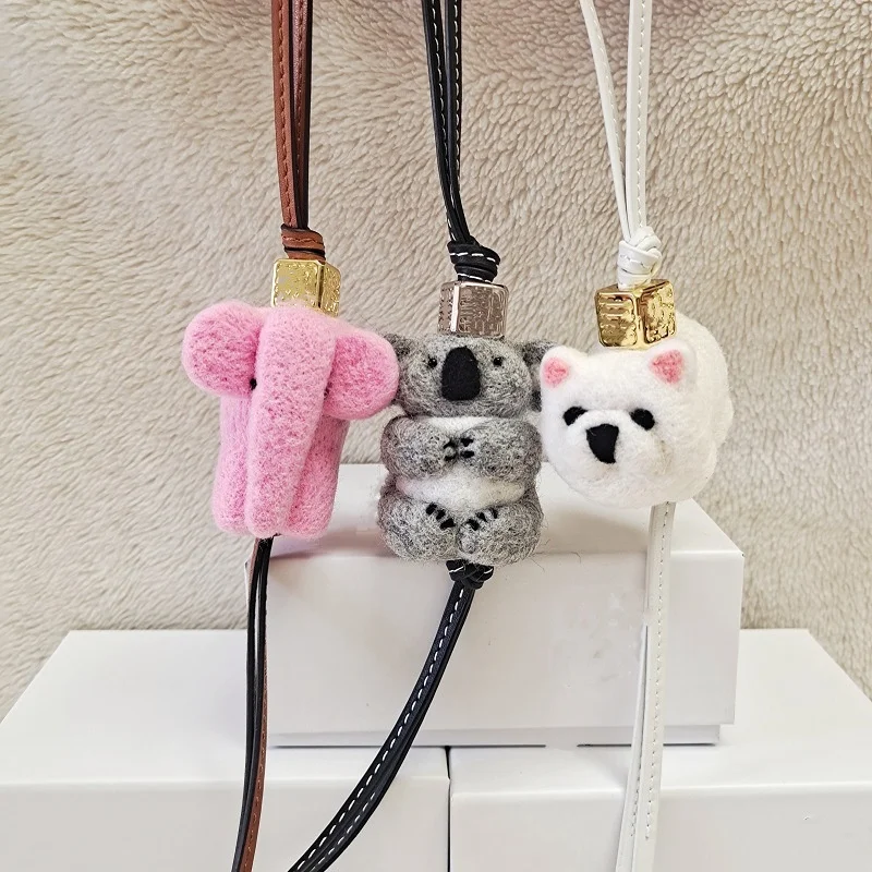 

Bag Pendant Woolen Felt Handmade Animal Doll Car Interior Key Pendant Comes With A Gift Box That Includes Ropes And Beads