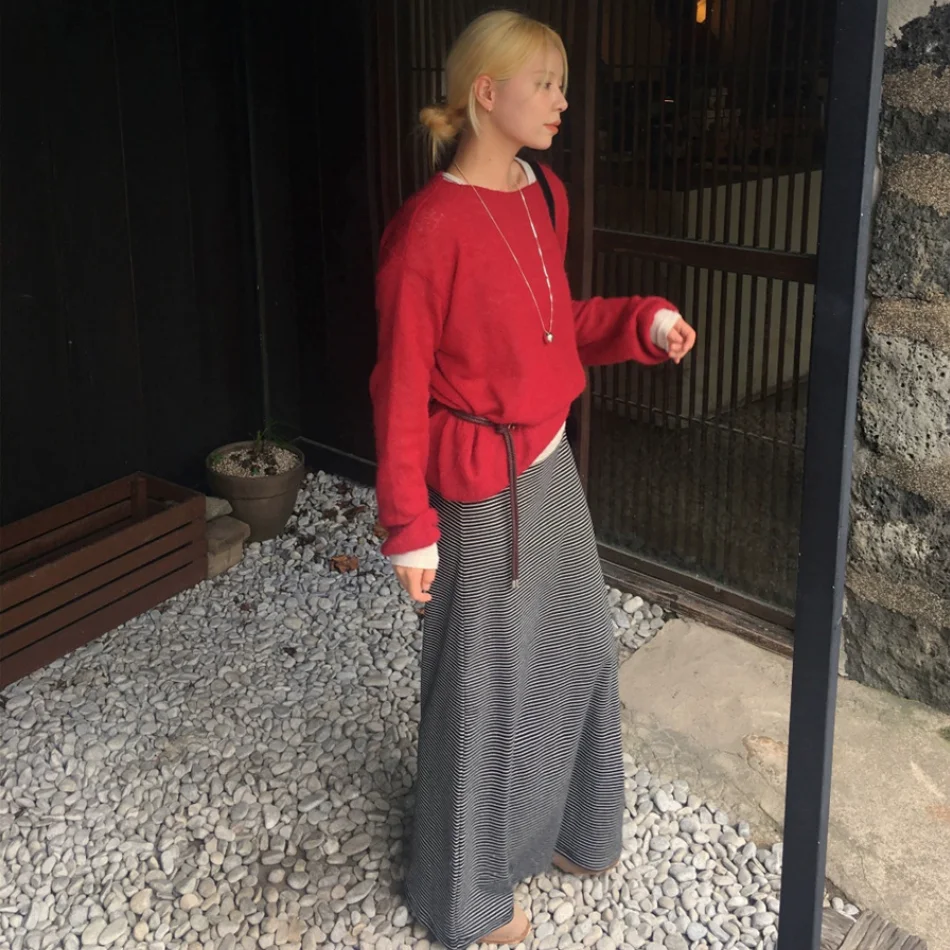 Set Sweater Rajut Tipis dengan Rok Panjang Bergaris dan Tali Serut, Model Santai, Gaya Musim Gugur untuk Wanita