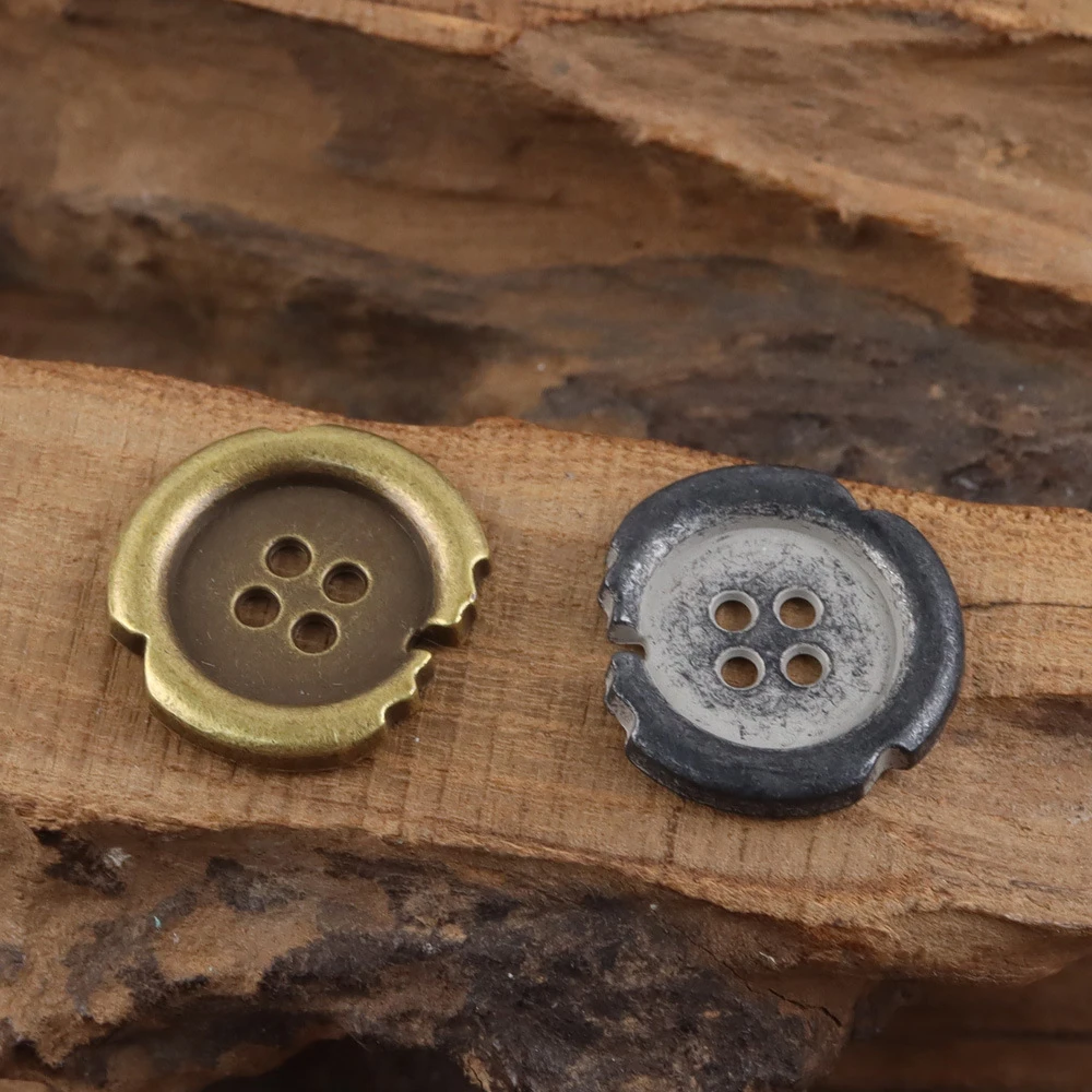 10 قطع من أزرار Wabi-Sabi البرونزية/الفضية المعدنية العتيقة، تصميم 4 فتحات (18/23 مم)، أزرار رائعة للحافة للسترة ذاتية الصنع/البدلة #3