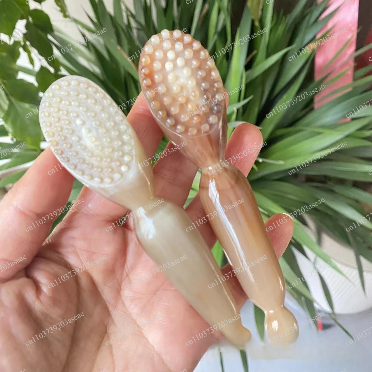 Horn lotus pod massage stick facial blackhead brush scraping board meridian brush pull bar