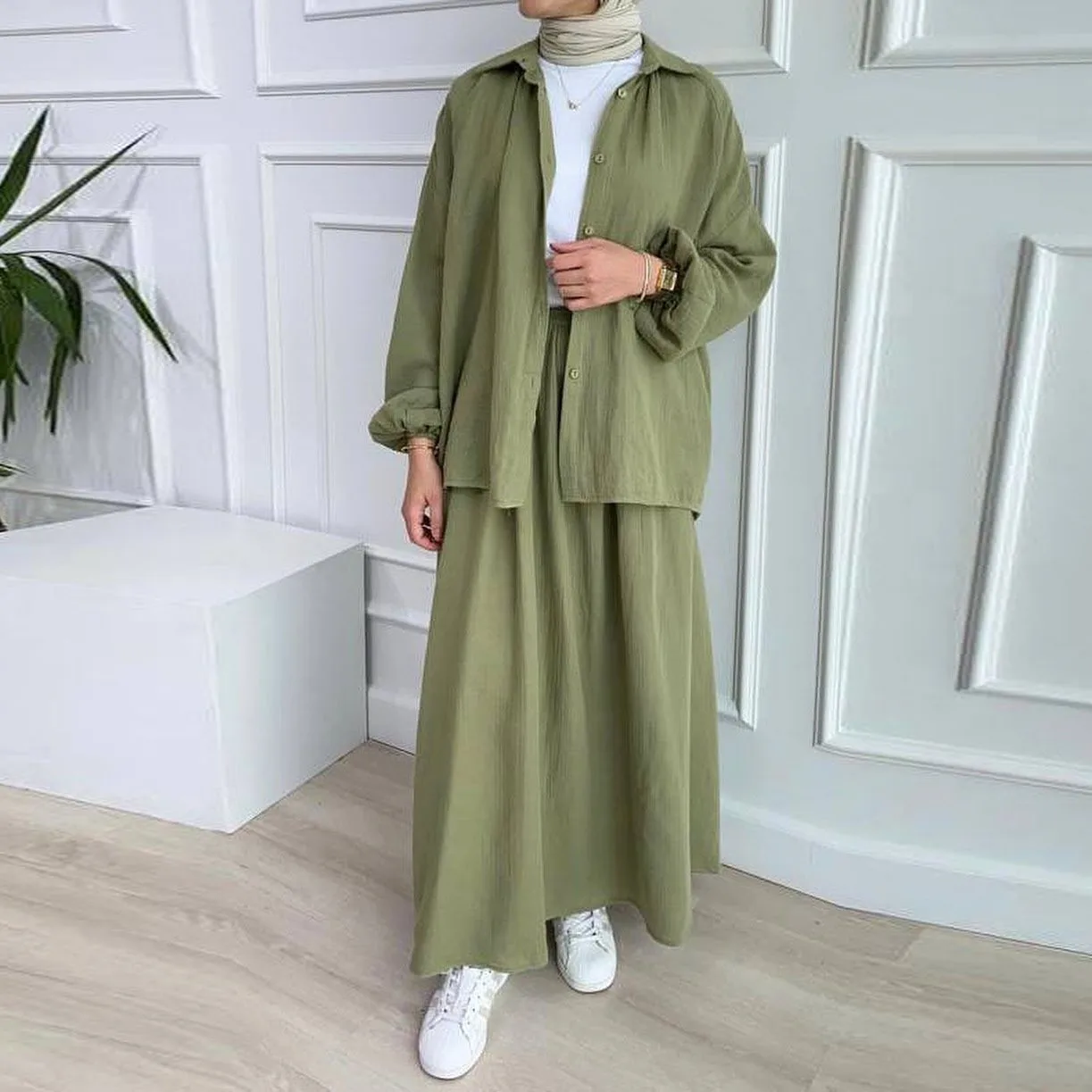 

Saudi Arabia New Muslim Middle Eastern Spring-Autumn Solid Color Puff Sleeve Blouse with Skirt Fashion Casual Ladies Suit
