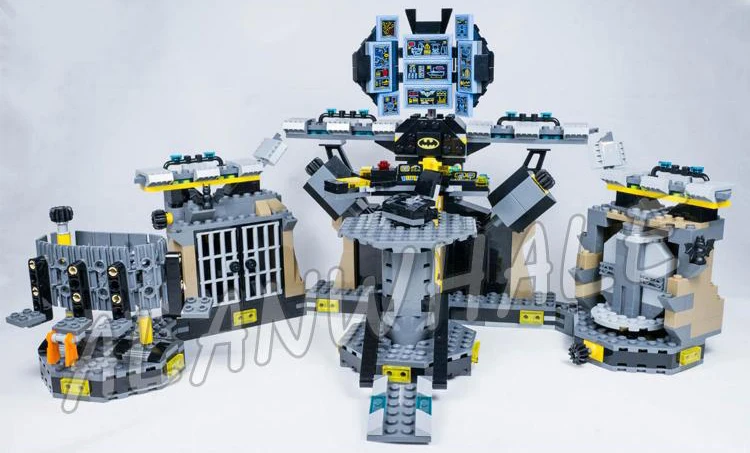 1087pcs Super Fighter Cave Break-In Duckmobile Boat Transformation Chamber 10636 Building Kits Toys Compatible With Model