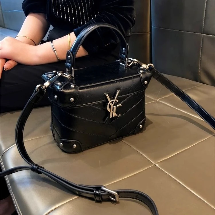 

2026 high-end texture niche box bag, women's fashion temperament handbag, shoulder bag, crossbody bag