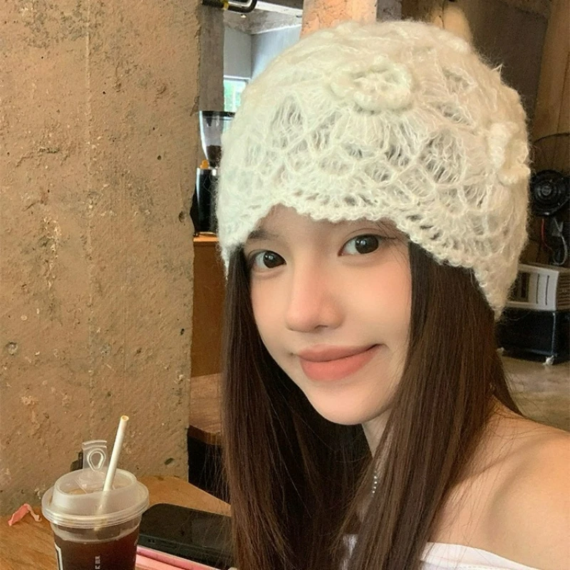 

Double-layer Handmade Crocheted Pullover Hat for Women in Autumn and Winter All-match Warm Knitted Woolen Hat