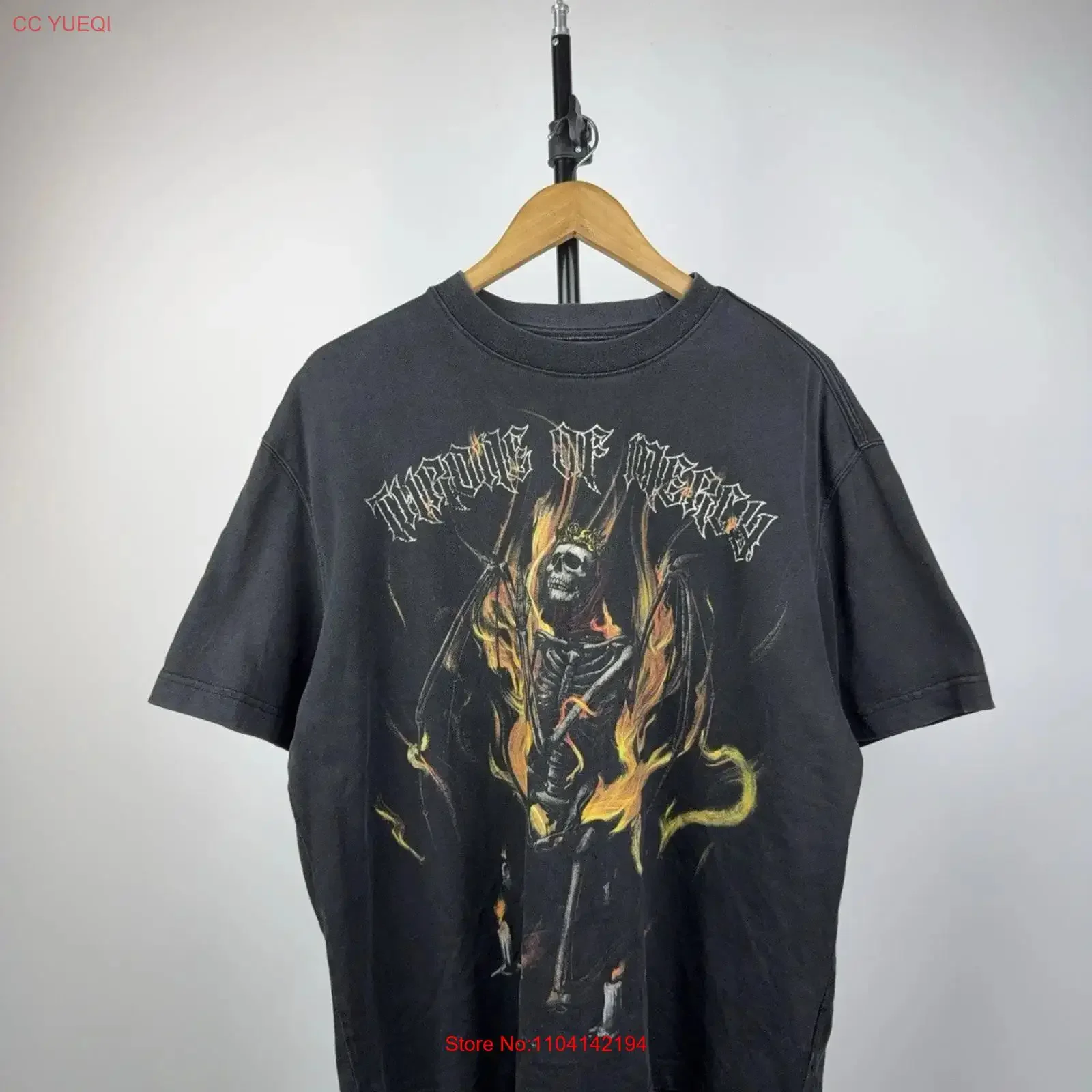 00s Reserff Throne of Mercy Burning Skeleton Punk Rock Faded T Shirt Men s L Size vintage Washed Versatile Stylish Breathable