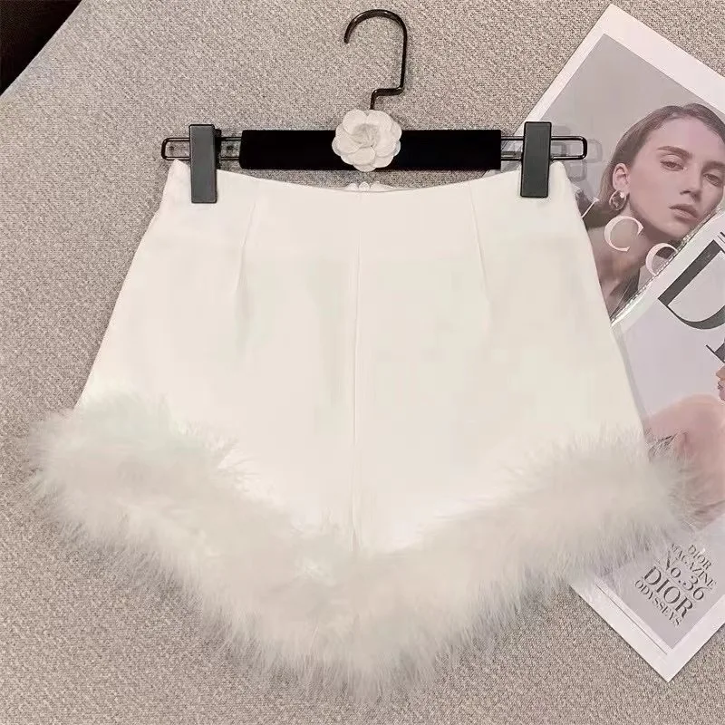 Vintage Fur Shorts Skirts Women 2023 Summer Autumn High Waist White Black Shorts Loose Sexy Shorts Femme