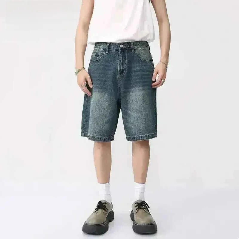 IEFB Summer Loose Fit Korean Style Retro Denim Shorts for Men Comfortable Breathable Casual Short Pants in Blue And Black