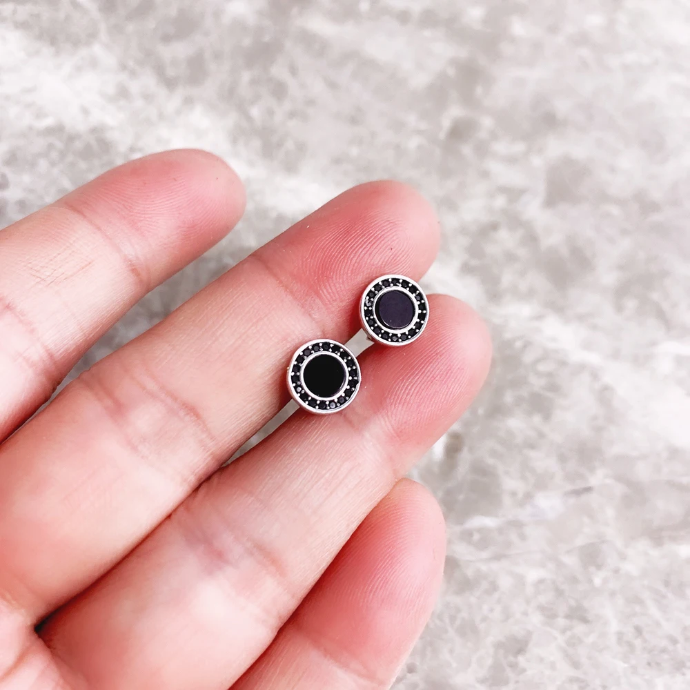 Runde schwarze kleine Ohrstecker im europäischen Stil, feiner goldener Schmuck für Frauen, brandneues Geschenk aus echtem 925er-Sterlingsilber – Detail 6