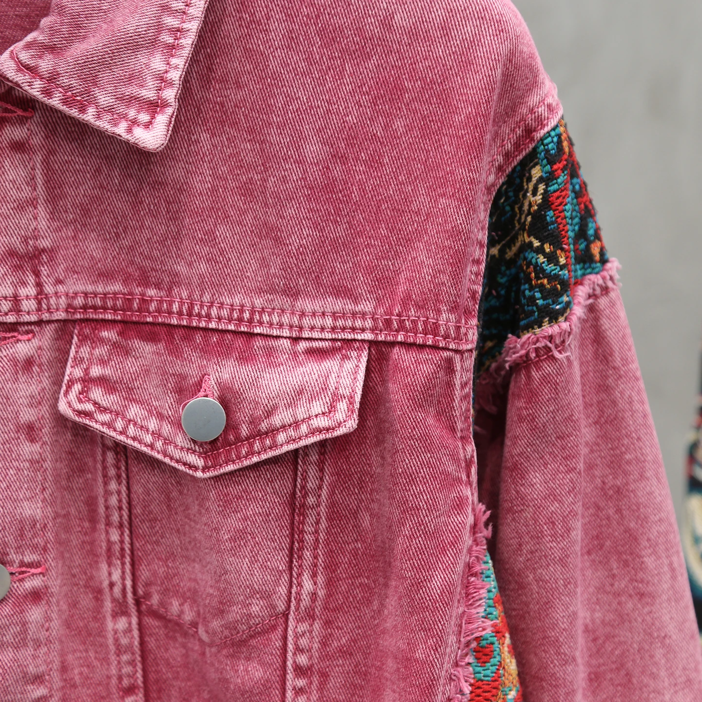 Bohemian Style Patchwork Denim Jacket For Men Pink Washed Loose Jackets American Casual Fashion Retro Male Autumn Coat
