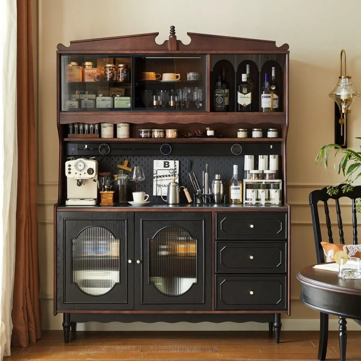 

Американский тумбон из массива дерева, французский ретро-шкаф для гостиной, средневековый комод для хранения