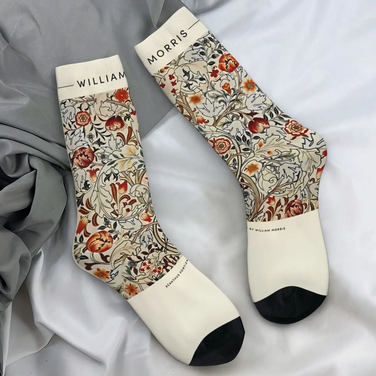 William Morris -Flower Red Stockings Graphic Casual Socks Spring Anti-Slip Socks Men Cycling Comfortable Socks