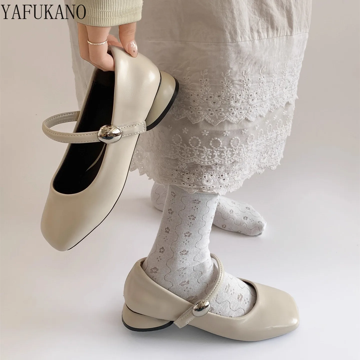 Retro French Style Square Toe Chunky Heel Shallow Mouth Single Shoes Women's Pumps 2025 New Low Heel Mary Jane Shoes