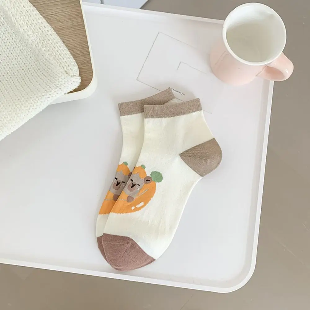 

5Pairs Lovely Cartoon Capybara Socks Non-Slip Breathable Capybara Mid-tube Socks Dot Soft Socks Women 5 Pairs
