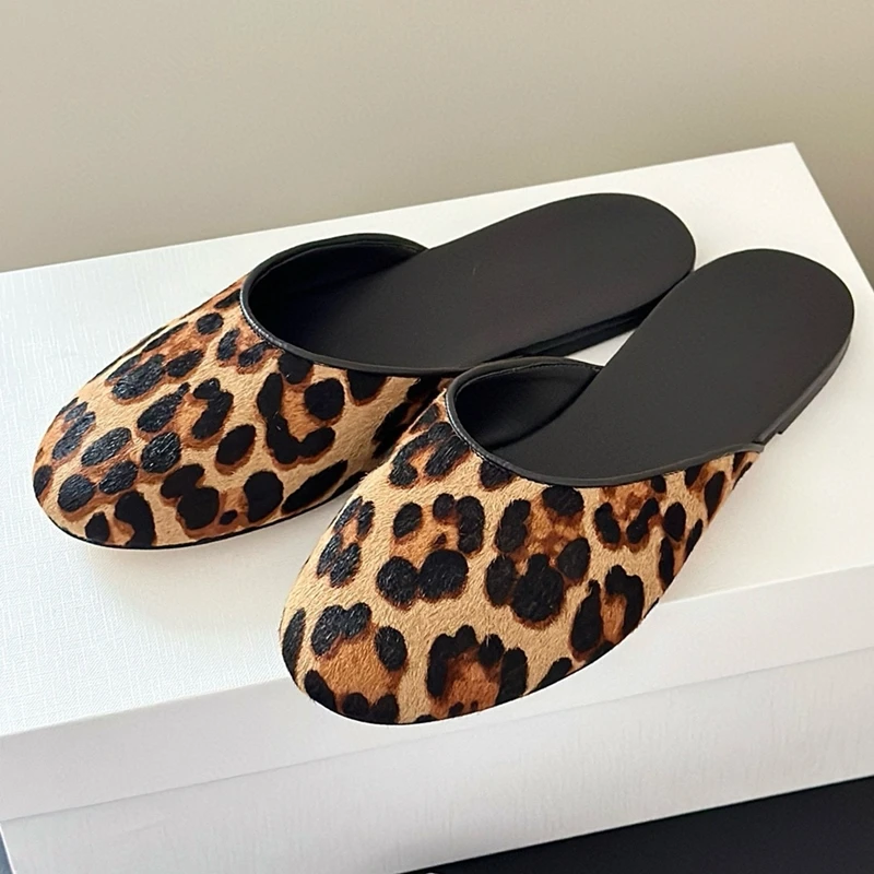 

2026 New Women's Mule Shoes ClosedToe Baotou Print Half Slippers Women Plus Size Flat Summer frail Shoes