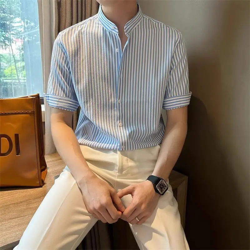 

Men's Stand Collar Blue White Striped Short Sleeve Casual Shirt