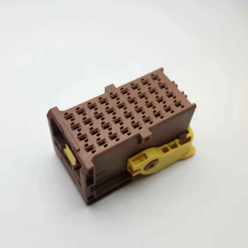 1PCS 2377780-1 original 36-hole, imported car connector molded case plug, real stock.
