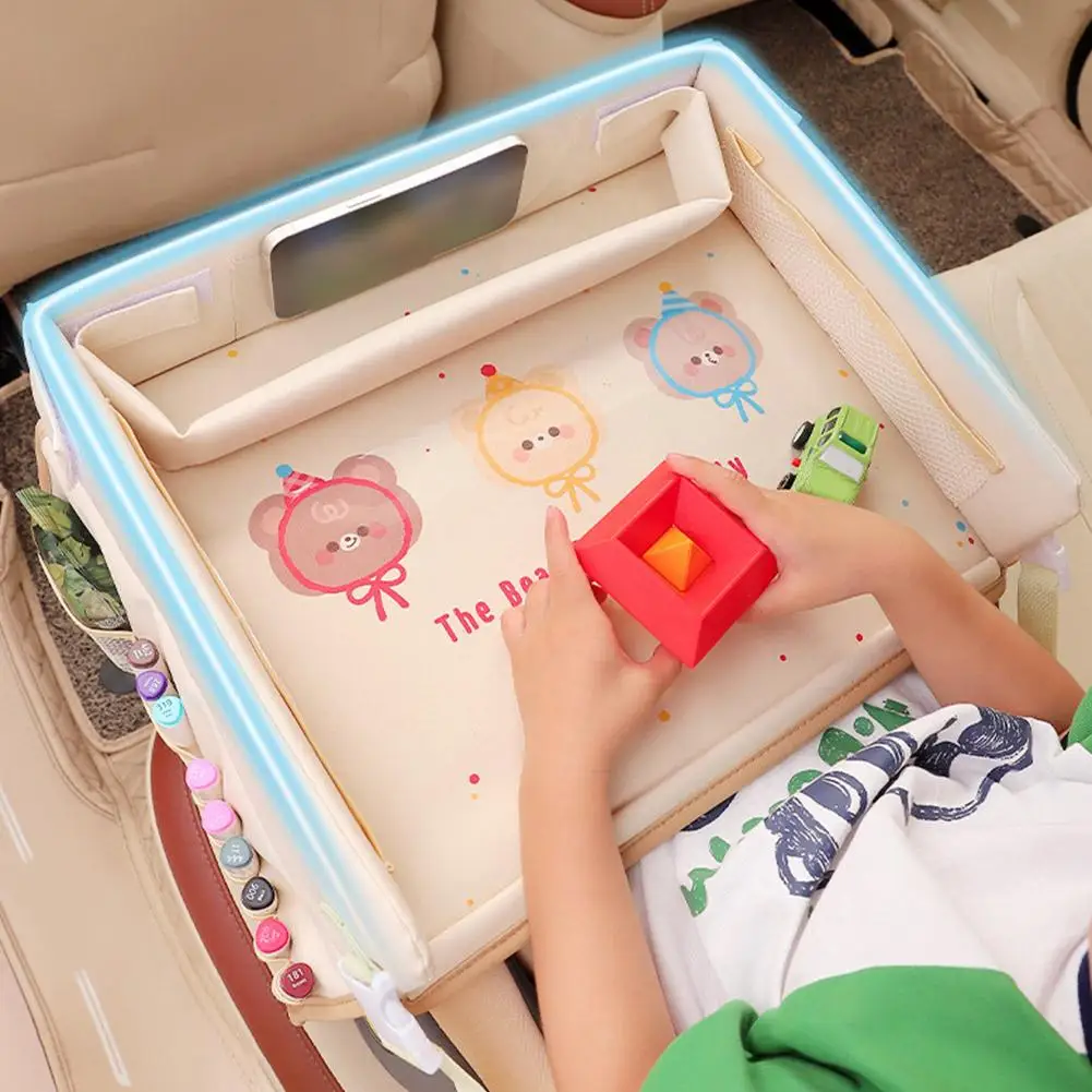 Kindersitz-Ablage Wasserdichter Reise-Spieltisch für Kindersicherheitssitz mit Cartoon-Motiven und mehreren Taschen für die Rücksitzaktivitäten – Detail 24