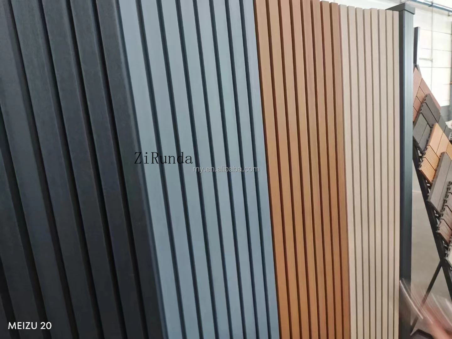 Versione personalizzata del pannello murale composito PVC in legno-plastica coestruso impermeabile per bagno di hotel all'aperto