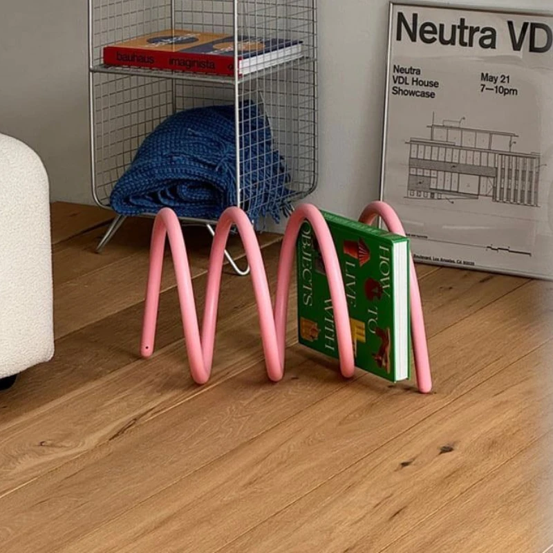 منظم خزائن الكتب الحديثة الربيع رفوف الكتب الشمال غرفة المعيشة منضدية تخزين رفوف الزاوية رف الكتب الأثاث الداخلي