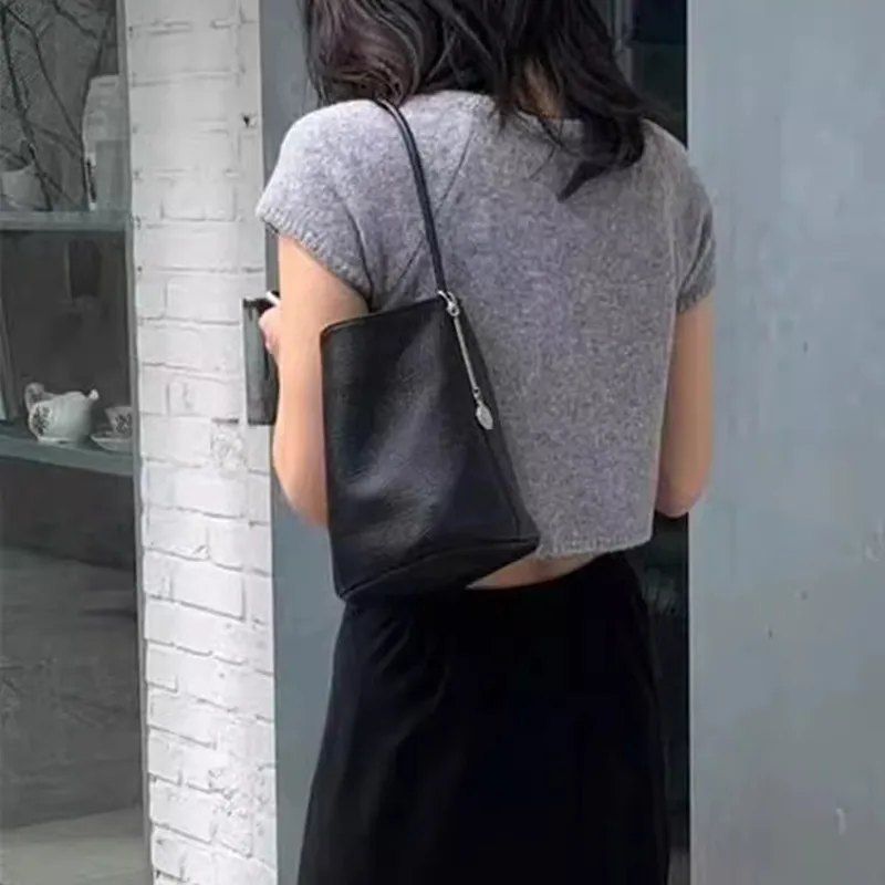 FIRMRANCH Korean Fashion Brand Simple Design Commuter Frosted Cow Leather Vintage Women\'s One Shoulder Bucket Bag Texture Tote