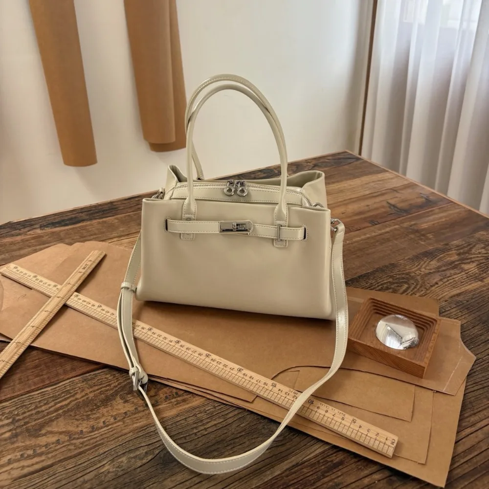 New Light Luxury High-end Niche Cowhide Portable MessengerWomen's Fashion Versatile Large-capacity Bag UniqueTexture Fashionable
