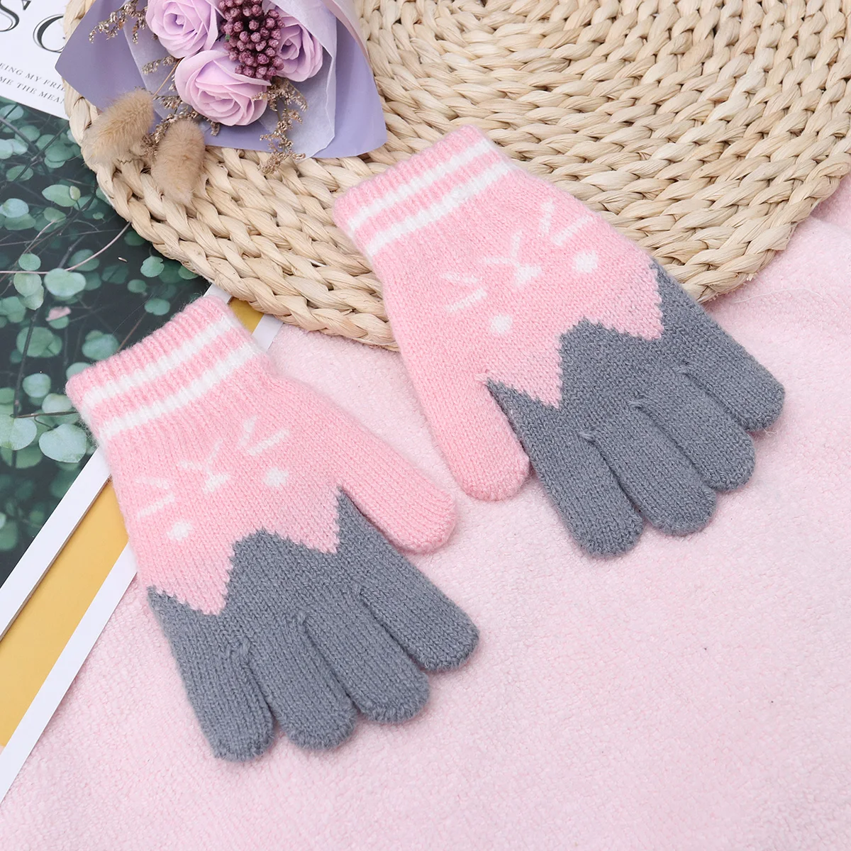 

Warm Knitted Gloves For Kids Girls Stretchy Wool Blend Touchscreen Compatible Outdoor Play Pink Color
