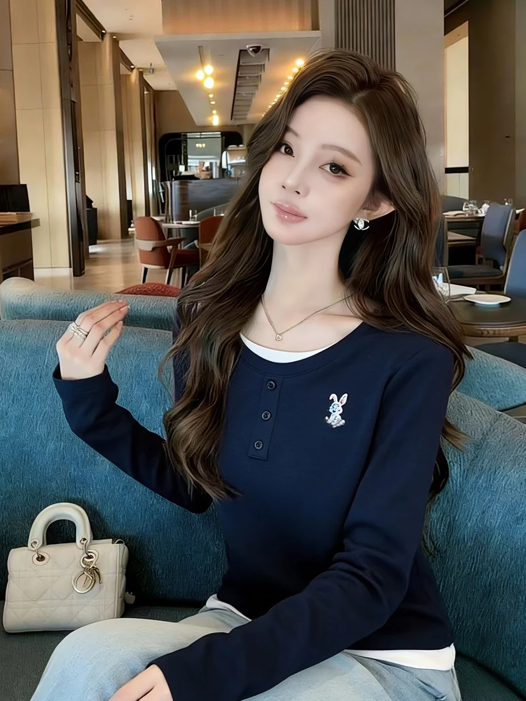 

Korean Sle Casual Cartoon Embroidery Slimming Thin Long Sve round Ne Base irt Top Women's Faion Spring Season