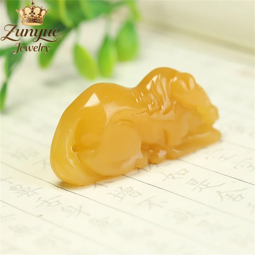 Yellow Dragon Three-Dimensional Zodiac Horse Pendant Luxury Quality Jewelry Fashion Jewelry Exquisite Elegant Charms Gift Young