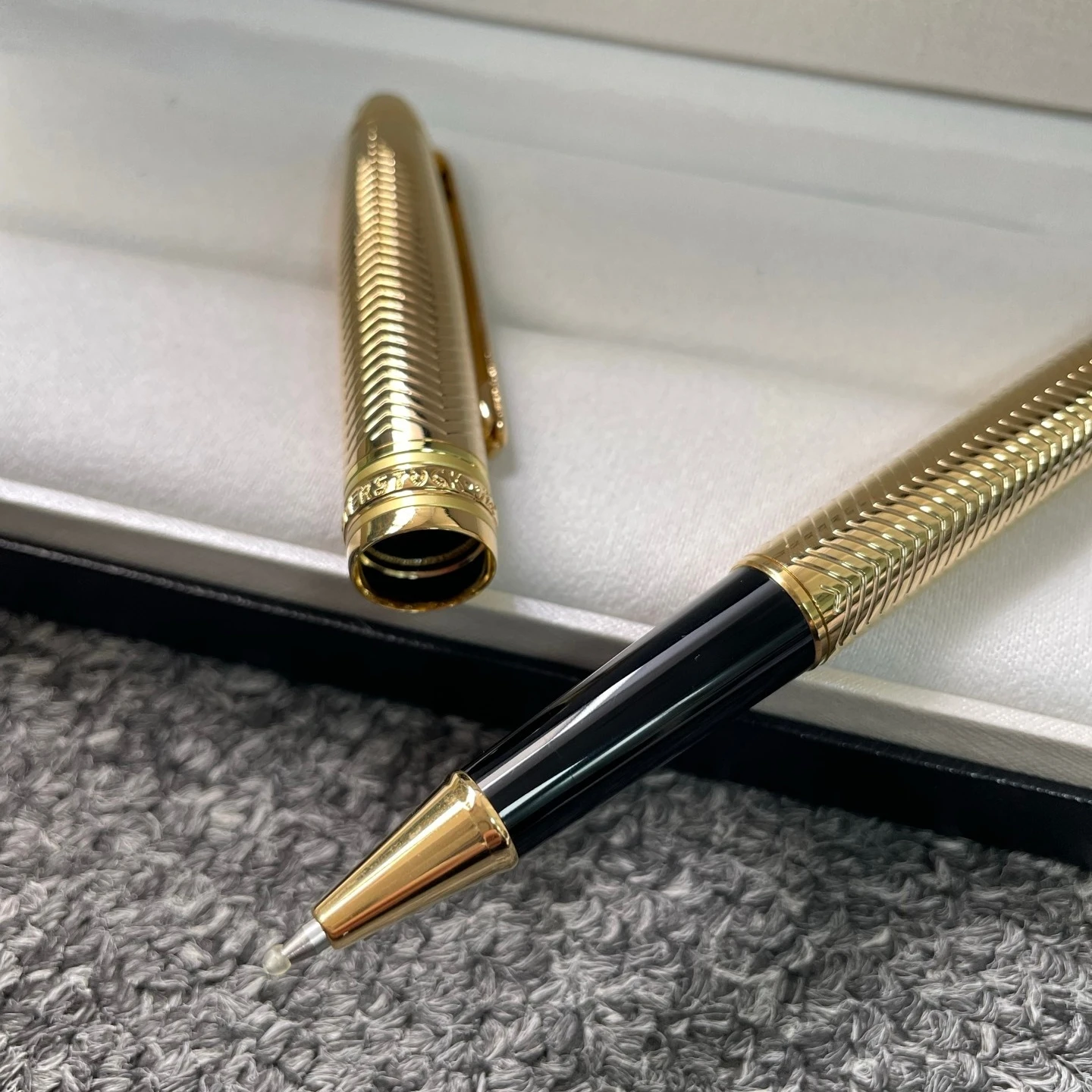 

Holiday Gifts Luxury Brand Ballpoint Pens Mountain Pattern Series Meisterstück Rollerball Pens Signature Pens For Father Boss