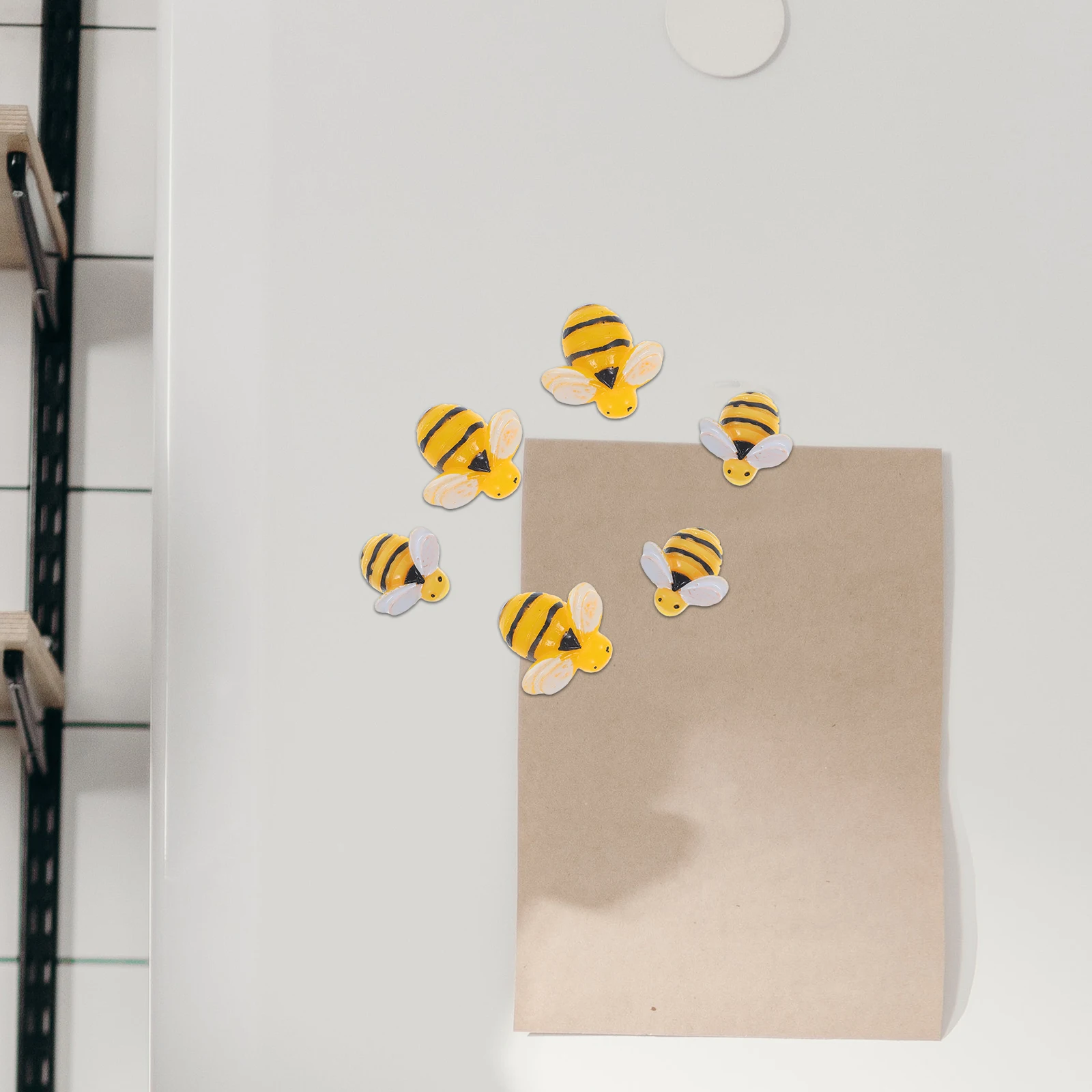 

6Pcs Bee Magnets Decorative Decors Simulation Stickers for Refrigerator Funny Gifts Home Magnetic Stickers Decorative Magnets