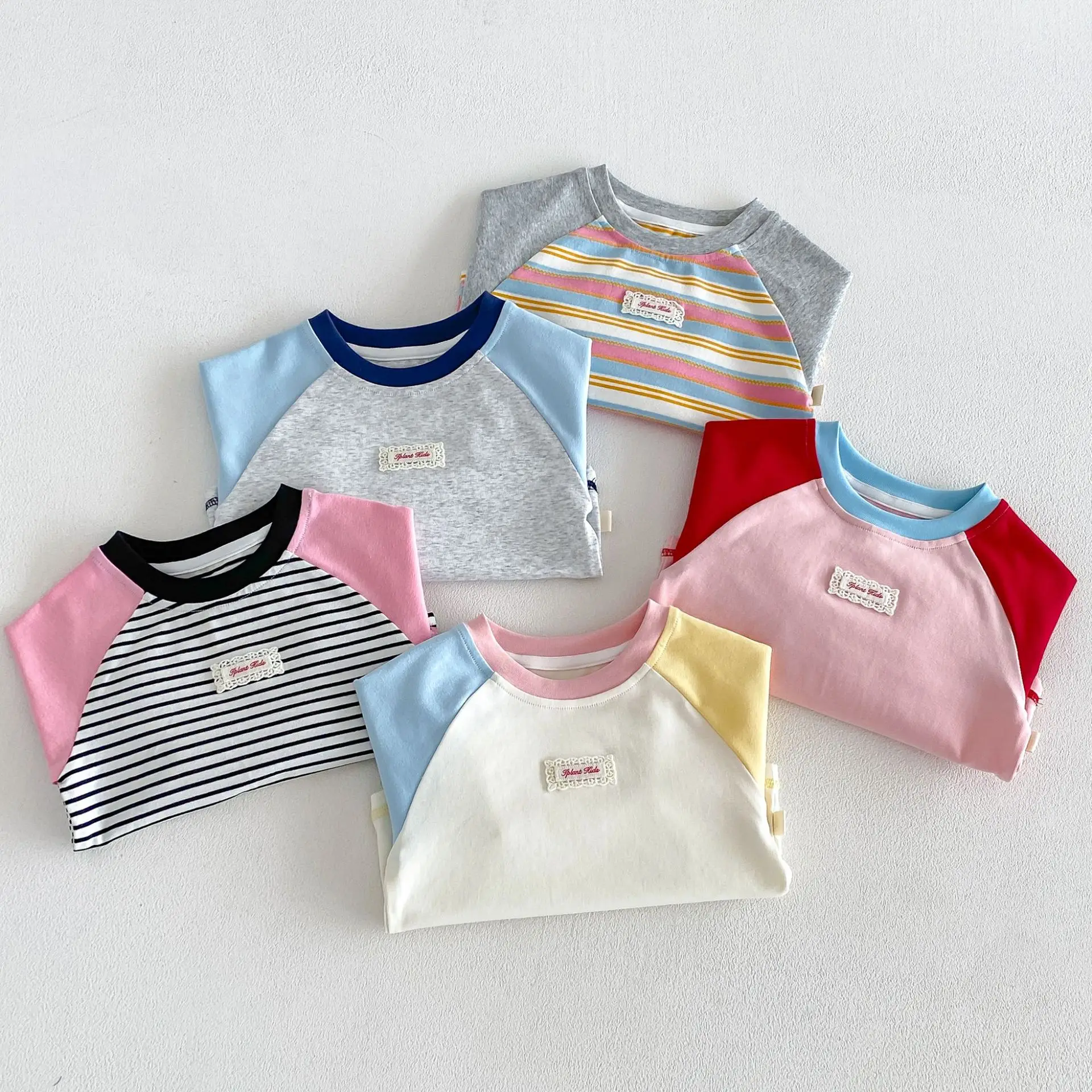 Herbst-Kinder-Langarm-T-Shirt mit Buchstaben-Aufnäher, Streifen und Farbblockierung für Mädchen und Jungen, Weiche Baumwolle Kinderkleidung – Detail 6