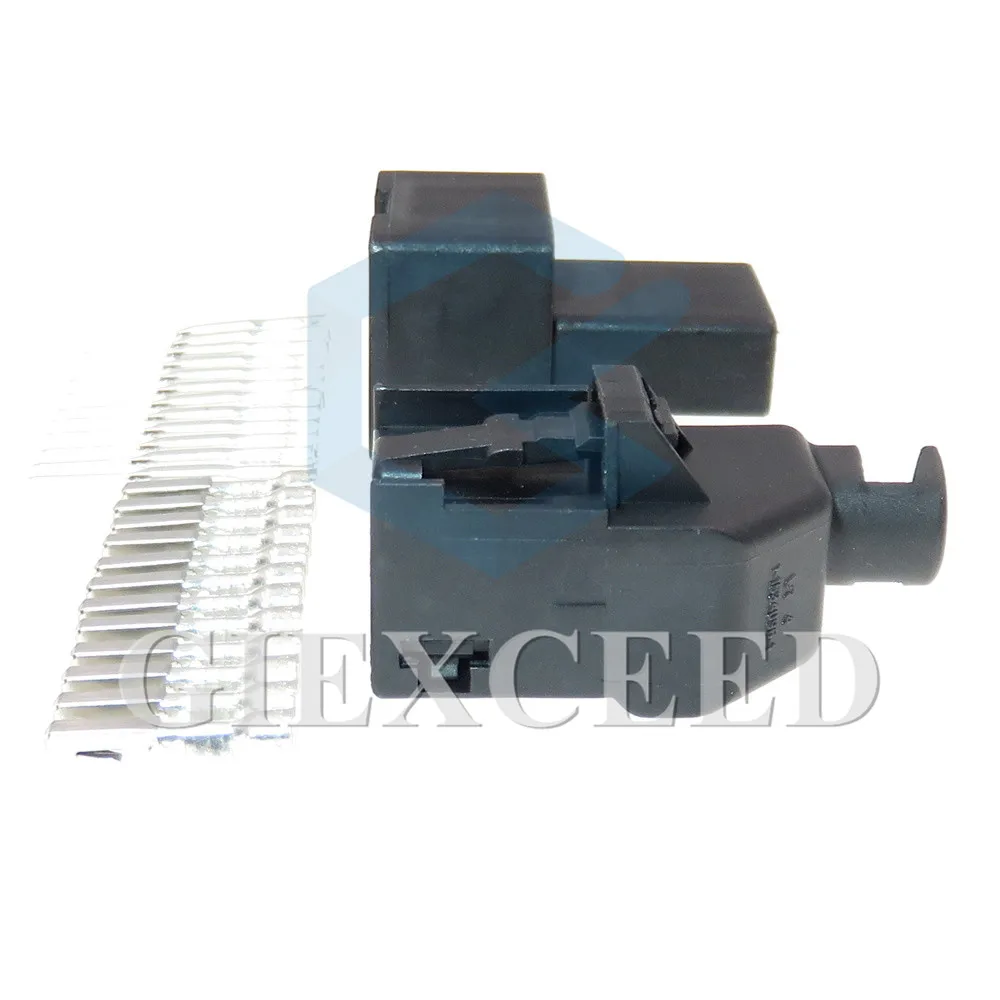 Enchufe eléctrico para automóvil de 12 Pines, carcasa de plástico, montaje de CA macho y hembra, sin sellado, 1-1534096-1, 8E0972112A, 1 Juego