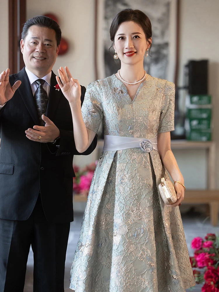 

Ele Wedding Dr Young Mother High-End Evening Gown Korean Sle Embroidered A-Line Skirt ort Sve V-Ne Mid-Waist