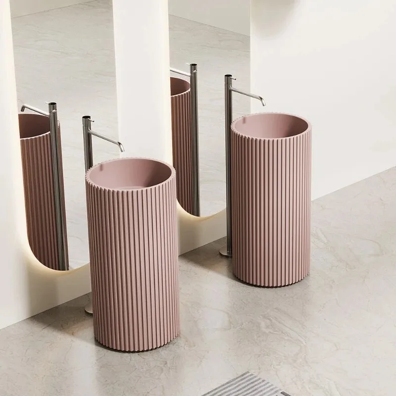 

Pink grille small apartment round hotel clubhouse B & balcony outdoor hand wash basin column